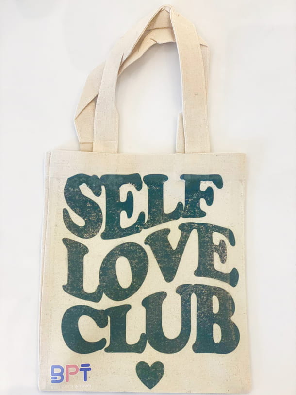 fb6856f0-1c22-4761-a2c7-e45eed3d9f44